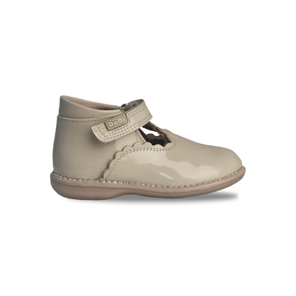 Zapato Bebe Charol Beige Piel Dogi con belcro Antideslizante marca 7710